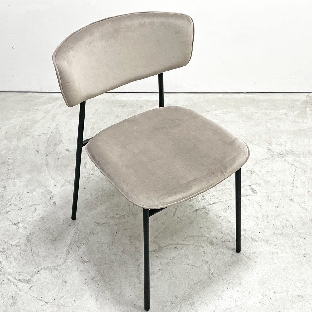 カリガリス Calligaris フィフティーズ FIFTIES ダイニングチェア サンドカラー×マットブラック ファブリック ベルベット スチール脚 モダンデザイン イタリア B ●