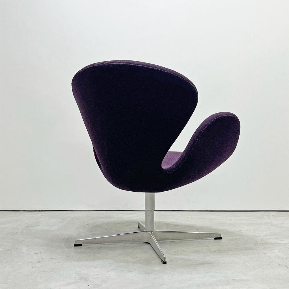 フリッツハンセン Fritz Hansen スワンチェア ラウンジチェア スウィベル ファブリック パープル アルネ・ヤコブセン Arne Jacobsen 座面張替済み ●