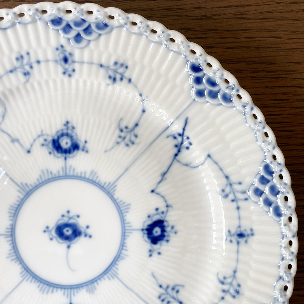 ロイヤルコペンハーゲン ROYAL COPENHAGEN ブルーフルーテッド フルレース プレート デンマーク 北欧食器 B ★
