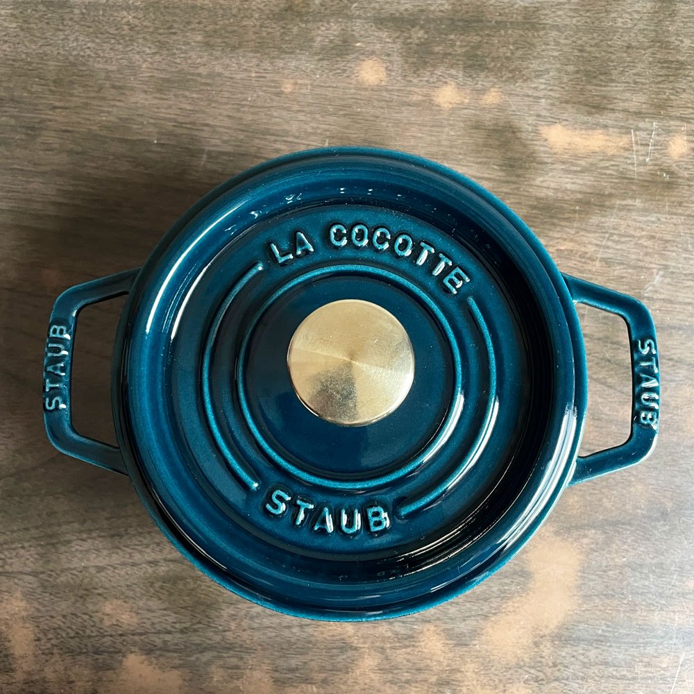 ストウブ STAUB ピコ ココット ラウンド 両手鍋 ラメール 16cm 鋳物 キャセロール ガス オーブン IH対応 フランス 把手付属 未使用品 ♪