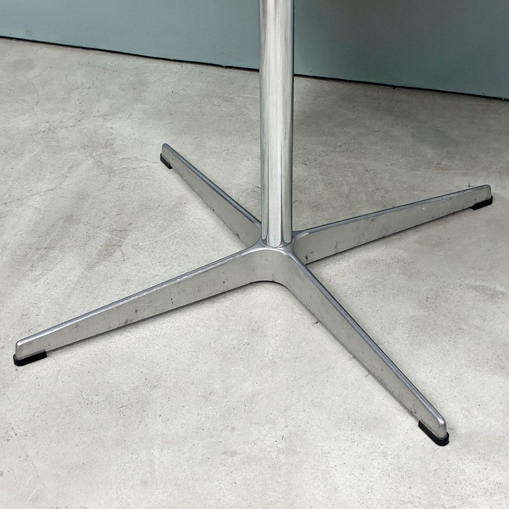フリッツハンセン Fritz Hansen スーパー円テーブル A623 ダイニングテーブル Aテーブル Φ90cm ホワイト アルネ・ヤコブセン ブルーノ・マットソン ピート・ハイン 北欧家具 ◎