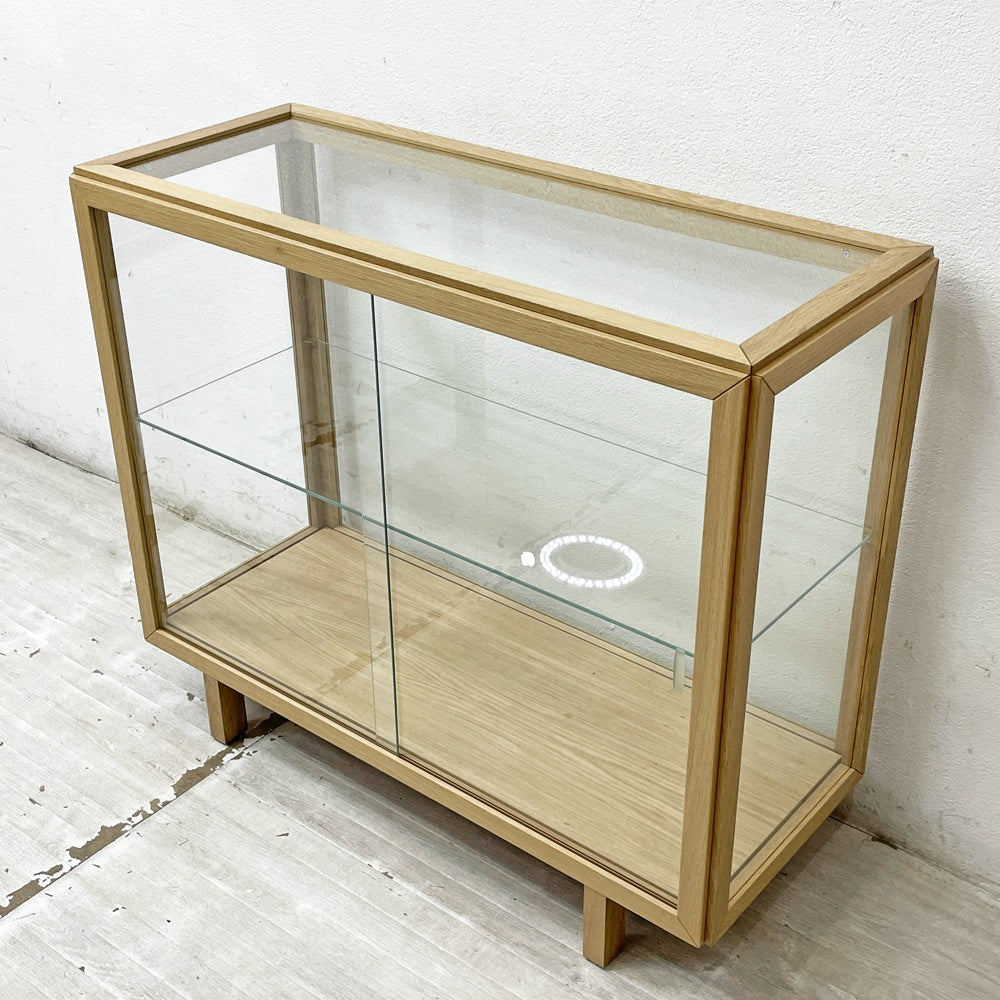 イケア IKEA ストックホルム2025 STOCKHOLM 2025 ガラスショーケース キャビネット 飾り棚 オーク材 北欧デザイン ●