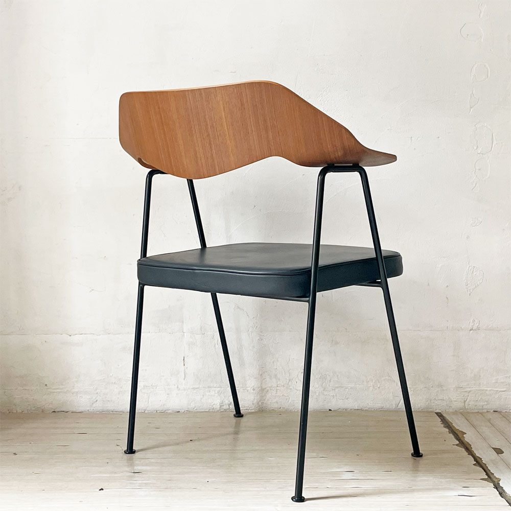 ケースファニチャー Case Furniture 675チェア アームチェア ロビンデイ Robin Day プライウッド ミッドセンチュリー ★