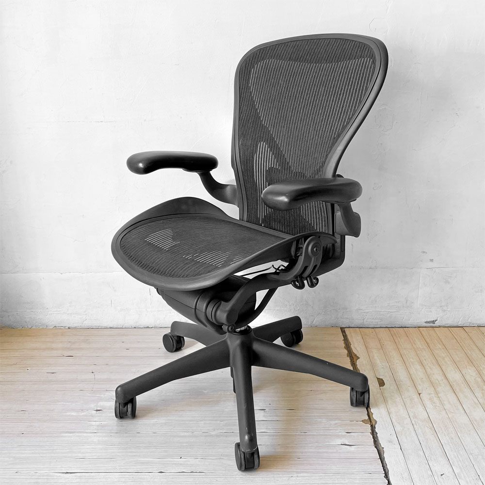 ハーマンミラー HermanMiller アーロンチェア ライト Bサイズ ポスチャーフィット グラファイトベース アーム固定 デスクチェア オフィスチェア ★