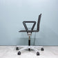ヴィトラ vitra ゼロフォー 04. スタジオチェア デスクチェア アームレスト付 ブラック マールテン・ヴァン・セーヴェレン 昇降機能 定価202,400円 ◎