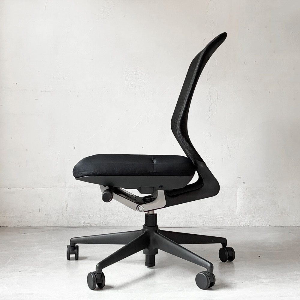 ヴィトラ vitra メダパル Meda Pal オフィスチェア デスクチェア ブラック キャスター 昇降機能 リクライニングロック アルベルト・メダ 廃盤 ★