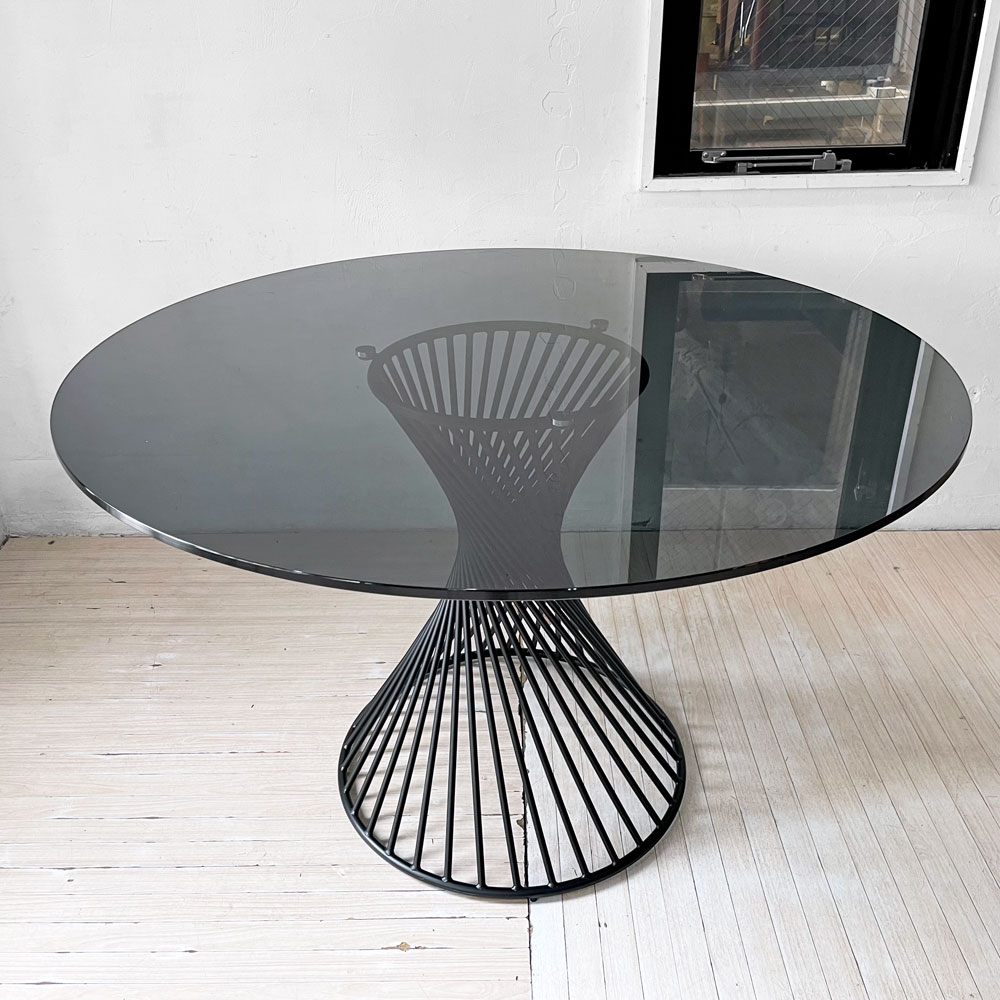 カリガリス calligaris ヴォルテックス ラウンドテーブル VORTEX Round table ダイニングテーブル スモークガラス天板×マットブラックベース Φ120cm イタリアモダン 定価 ¥212,960- ★