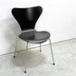 フリッツハンセン Fritz Hansen セブンチェア ダイニングチェア カラードアッシュ ブラック アルネ・ヤコブセン 北欧 デンマーク 定価￥76,780- B ●