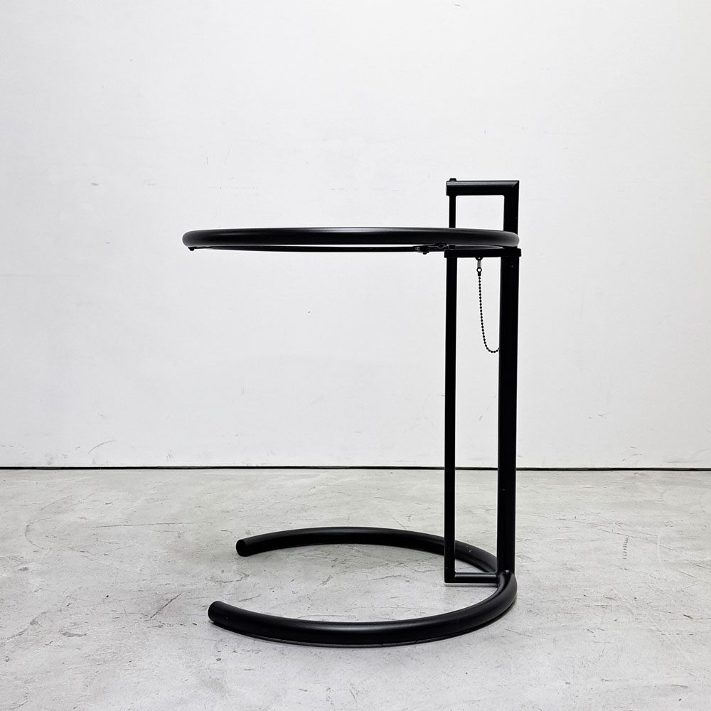 クラシコン ClassiCon アジャスタブルテーブル E1027 サイドテーブル ガラストップ マットブラック アイリーン・グレイ Eileen Gray 定価￥217,800- ●