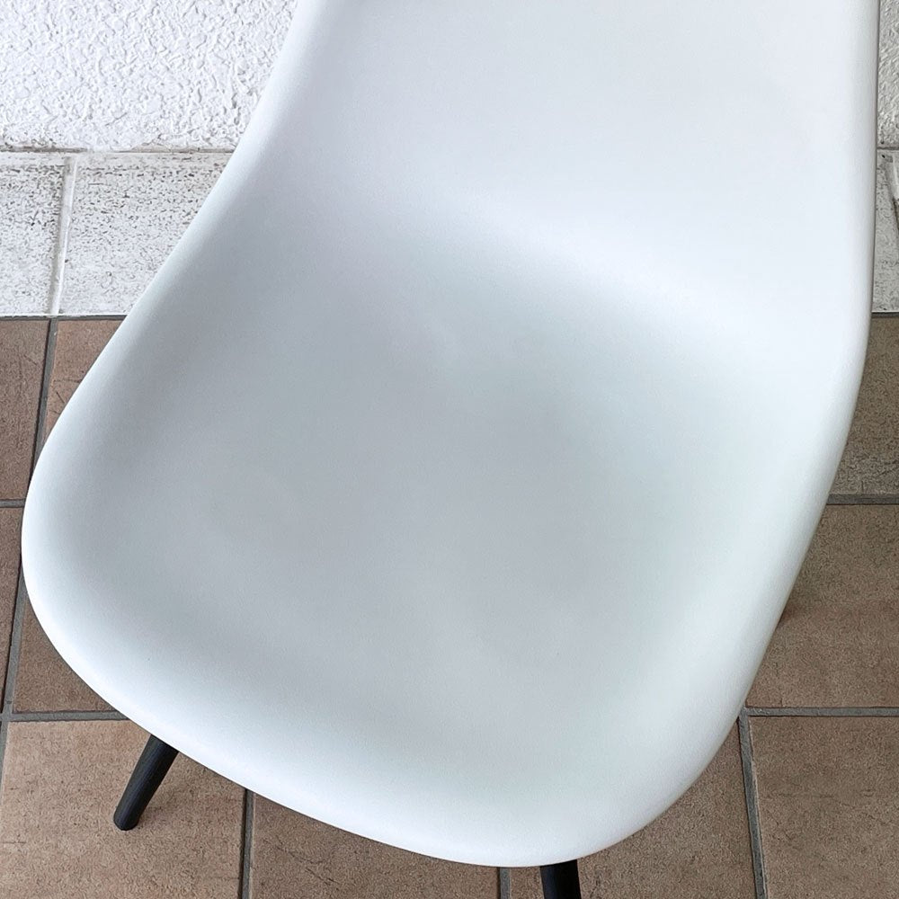ハーマンミラー HermanMiller サイドシェルチェア ドゥエルレッグ DSW アルパイン × エボニー ポリプロピレン製 イームズ ミッドセンチュリー ◇