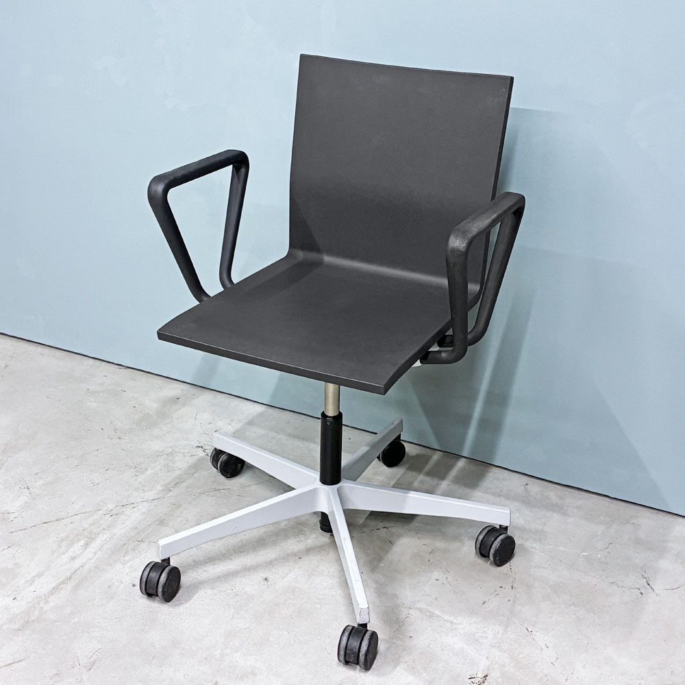 ヴィトラ vitra ゼロフォー .04 スタジオチェア アームレスト付 マールテン・ヴァン・セーヴェレン Maarten Van Severen 定価￥202,400- A ◎