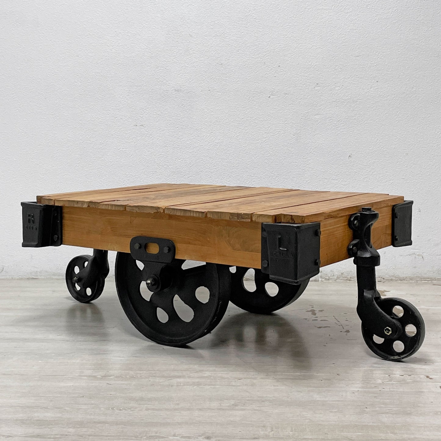 アクメファニチャー ACME Furniture ギルド GUILD ドーリーテーブル DOLLY TABLE S ローテーブル チーク古材 廃番 参考定価147,400円 ●