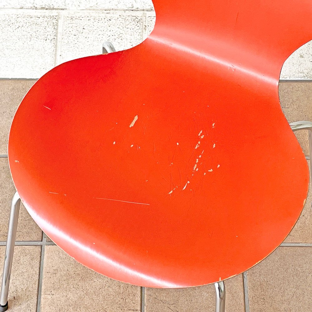 フリッツハンセン Fritz Hansen 3107 セブンチェア オレンジ ラッカー仕上げ スタッキング アルネ・ヤコブセン デンマーク 北欧家具 ビンテージ ◇