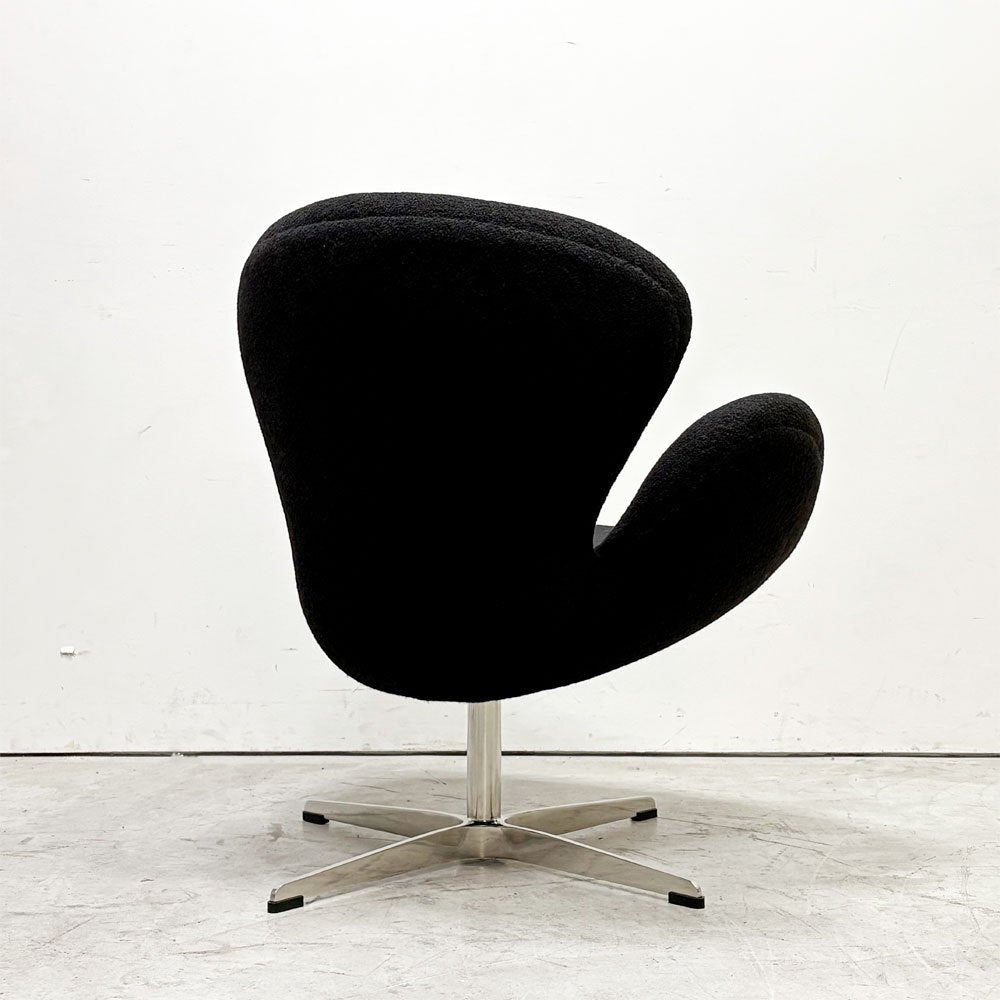 スワンチェア SWAN CHAIR ラウンジチェア アルネ・ヤコブセン Arne Jacobsen ブラック系 ファブリック スウィベル式 リプロダクト デンマークデザイン ●