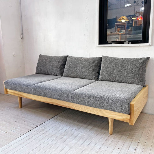 グラフ graf × 相合家具 SOGO adシリーズ デイベッドベンチ Day bed bench グレー系ファブリック ホワイトアッシュ材 美品  ★