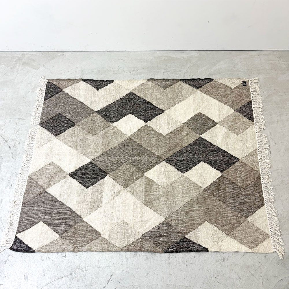 ノーチェ NOCE ウールモザイクラグ WOOL MOSAIC RUG 手機織り インドキリム ラグマット インド綿 197 × 146 cm ブラウン系 ●