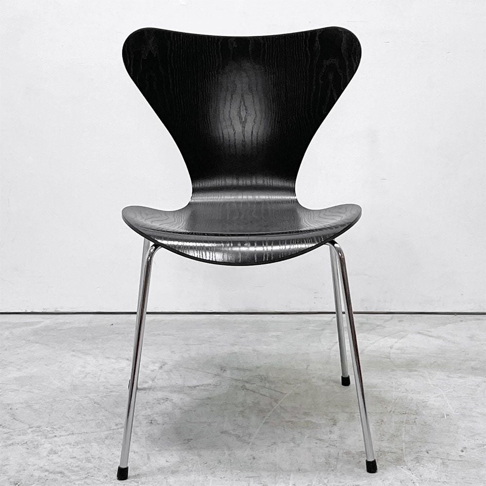 フリッツハンセン Fritz Hansen セブンチェア ダイニングチェア カラードアッシュ ブラック アルネ・ヤコブセン 北欧 デンマーク 定価￥76,780- A ●