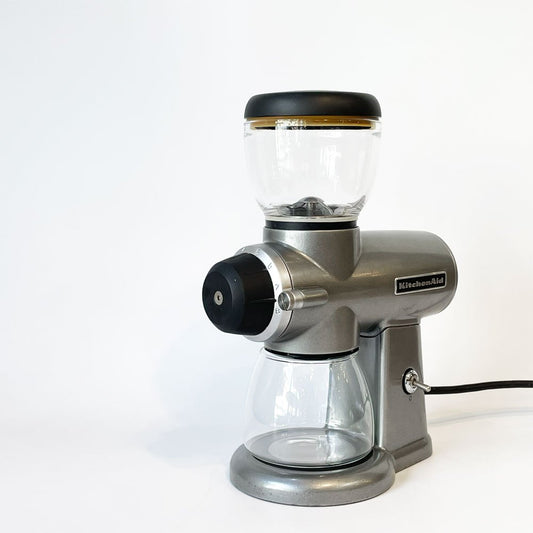 キッチンエイド KitchenAid コーヒーグラインダー コーヒーミル KCG0702CU 電動 シルバー 15段階粒度調節 ★