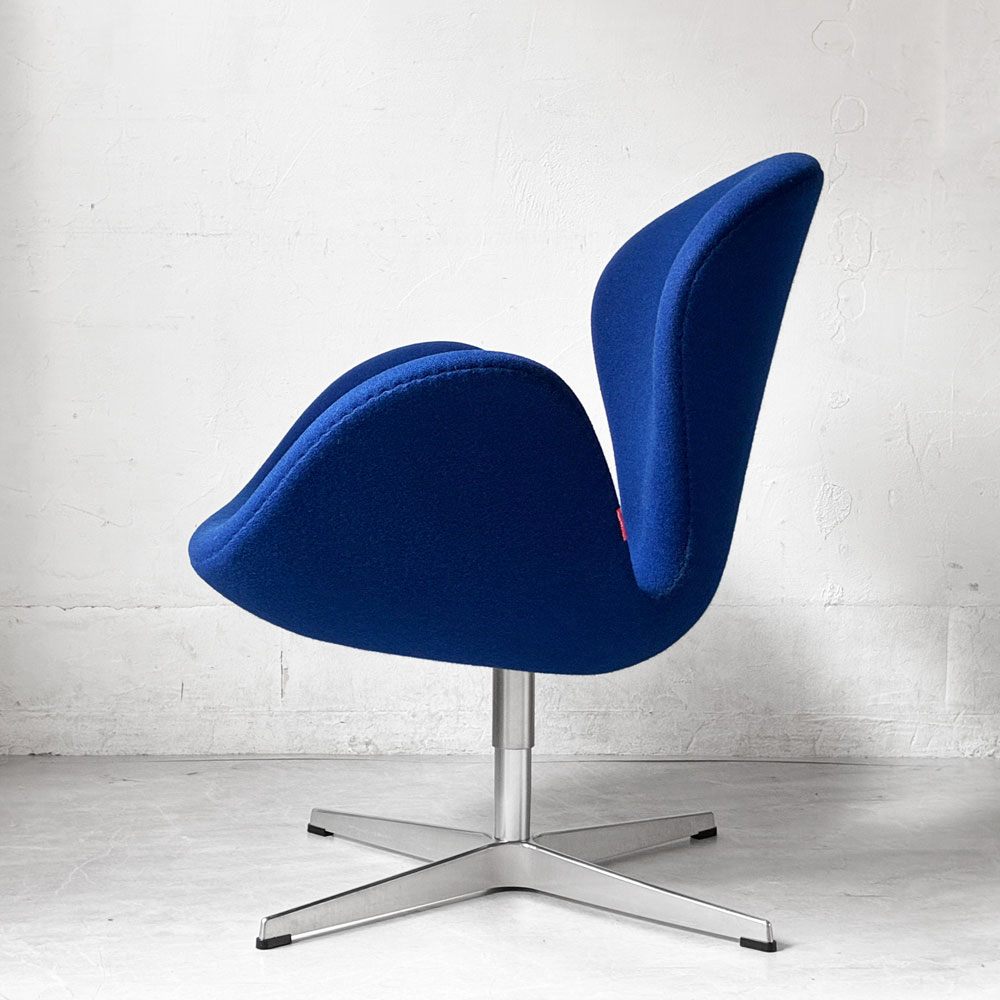 フリッツハンセン Fritz Hansen スワンチェア SWAN ラウンジチェア イージーチェア ブルー ファブリック アルネ・ヤコブセン ミッドセンチュリー 北欧家具 ★