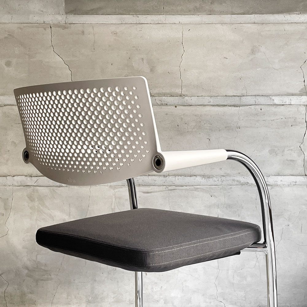 ヴィトラ vitra ビザビ2 Visavis2 アームチェア デスクチェア ホワイト/グレー カンティレバー スタッキング可能 アントニオ・チッテリオ ♪