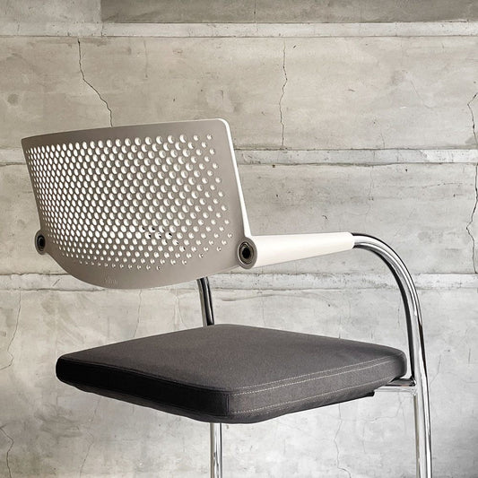 ヴィトラ vitra ビザビ2 Visavis2 アームチェア デスクチェア ホワイト/グレー カンティレバー スタッキング可能 アントニオ・チッテリオ ♪