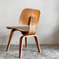 ハーマンミラー Herman Miller プライウッドダイニングチェア ウッドレッグ DCW  ウォールナット イームズ ミッドセンチュリー 定価￥231,000- ■
