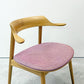 キタニ Kitani マリリン Marylin IE-01 アームチェア ダイニングチェア ハーフアーム オーク材 プライウッド ファブリック ピンクカラー 岩倉榮利 ●
