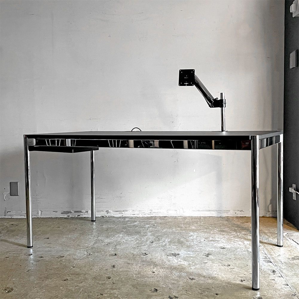 ユーエスエムハラー USM Haller モジュラーファニチャー ハラーテーブル プラス Haller table plus ペントレイ ケーブルトレイ モニターアーム USBアダプター付き ■