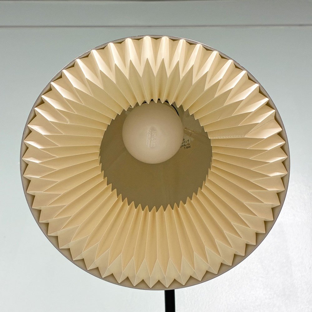 レクリント LE KLINT キャシェ CACHE KF355 フロアランプ スタンドライト ブラック デンマーク 北欧照明 定価￥148,500- ◎