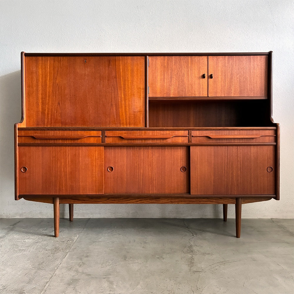 デンマーク 1960's ビンテージ チーク材 ハイボード 北欧家具 ミッドセンチュリー 収納家具 ライティングビューロー 本棚 セクレタリーブックケース 飾り棚 ハイサイドボード 食器棚 ホームバー リビングボード 〓