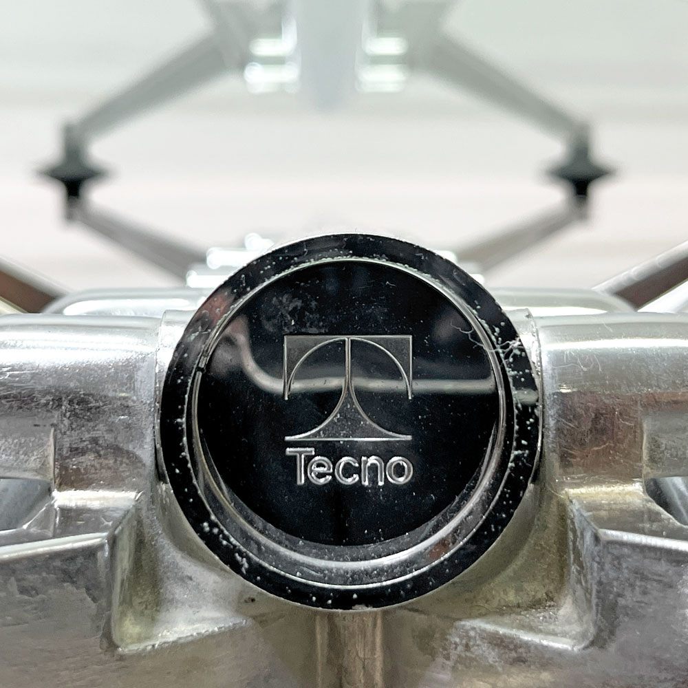 テクノ Tecno ノモス Nomos ノーマンフォスター Norman Foster ダイニングテーブル ワークデスク ガラス天板×鋳鉄ベース ●