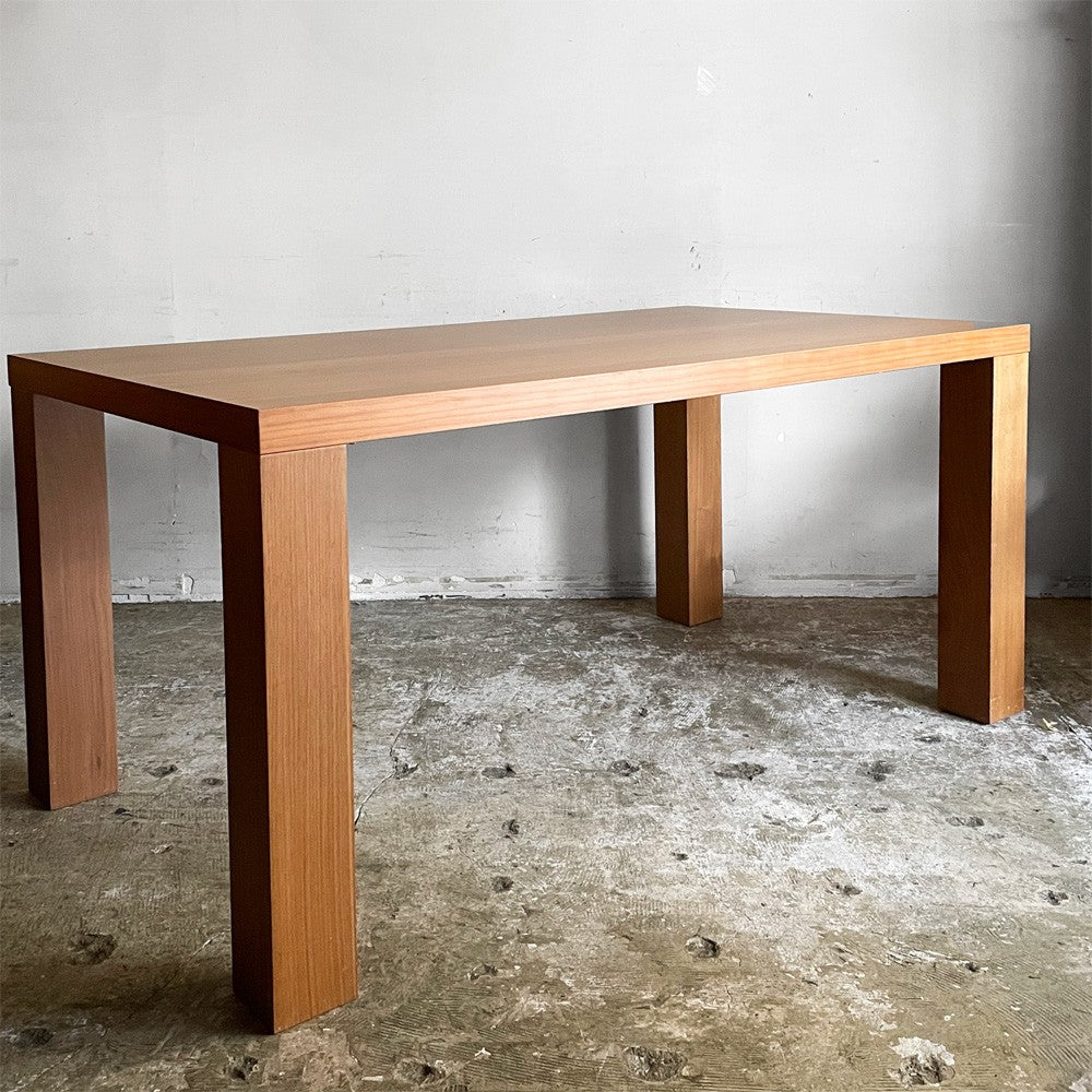 ボーコンセプト BoConcept オッカ Occa ダイニングテーブル ウォールナット材 木製 W140cm ナチュラル モダンデザイン ■