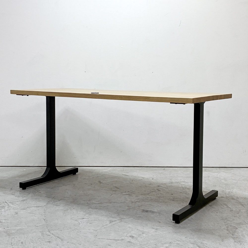 かなでもの KANADEMONO ザ・テーブル THE TABLE デスク W140xD62cm ラバーウッド Iライン脚 配線孔付き ナチュラル ブラック ●
