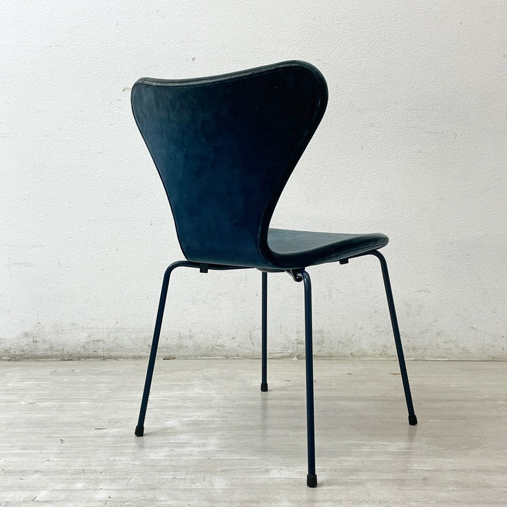 フリッツハンセン Fritz Hansen 3107 セブンチェア フルパティング アルネ・ヤコブセン ミッドナイトブルー デンマーク 北欧家具 A ●