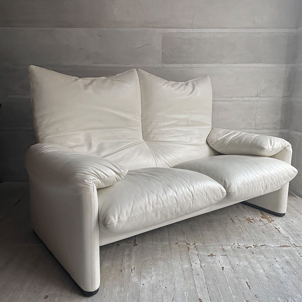 カッシーナ Cassina 675-2P マラルンガ MARALUNGA 2Pソファ  2人掛け レザー 本革 ホワイト ヴィコ・マジストレッティ ♪
