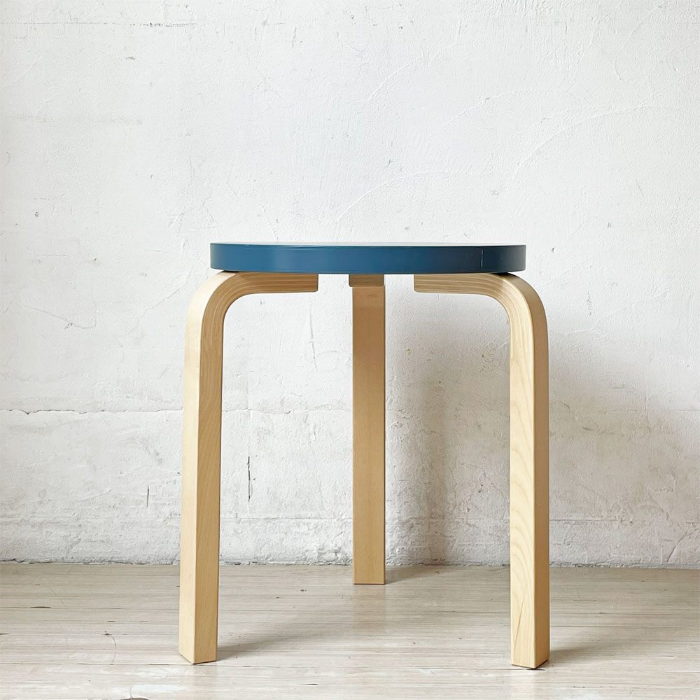 アルテック artek スツール60 Stool60 ブルーラッカー バーチ材 3本脚 Lレッグ アルヴァ・アアルト スタッキング 北欧家具 定価￥46,200- ★