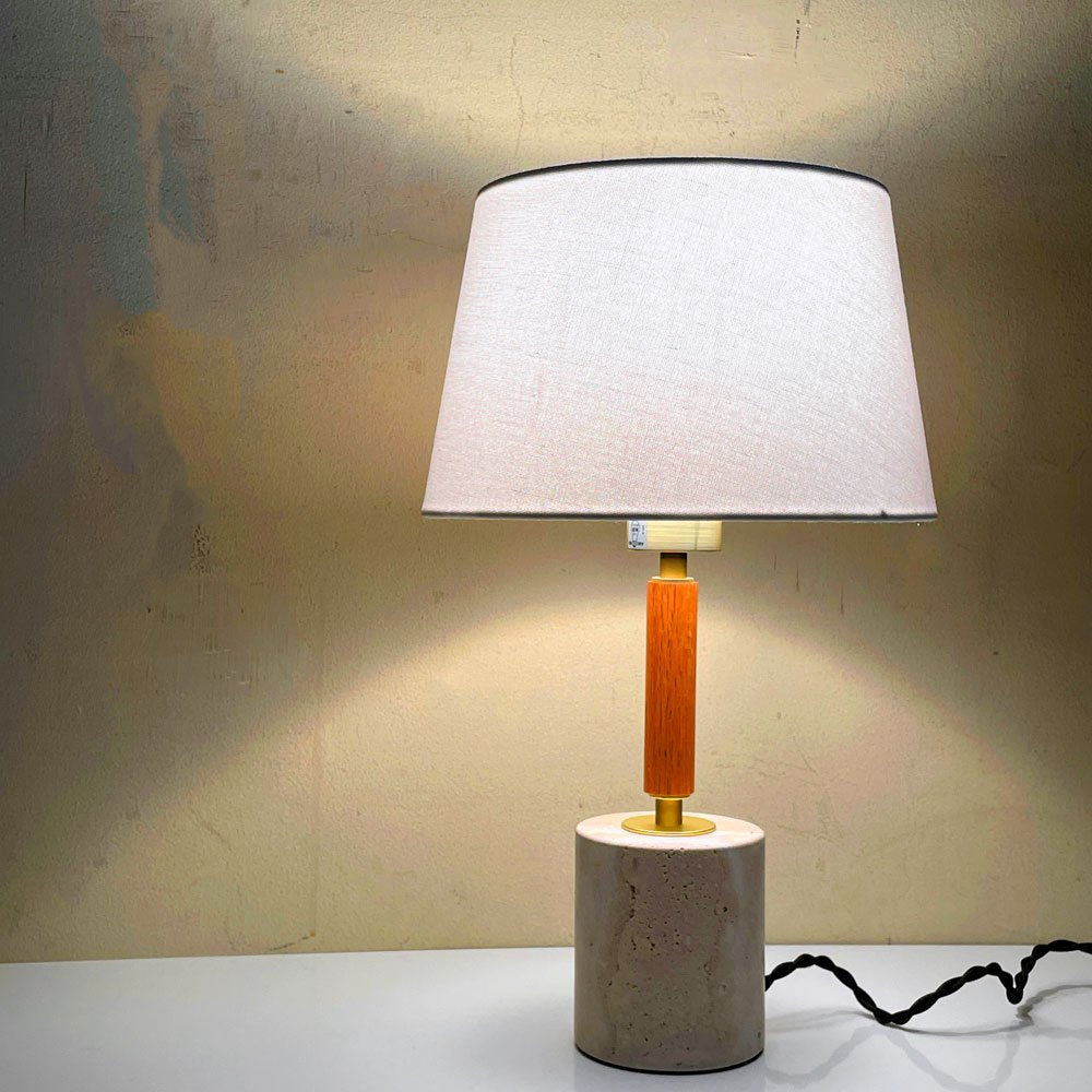 アートワークスタジオ ART WORK STUDIO モノリステーブルランプ Monolith-table lamp AW-0600 ホワイト 大理石ベース オーク無垢材 真鍮 ファブリック モダンデザイン 箱付き 美品 ■