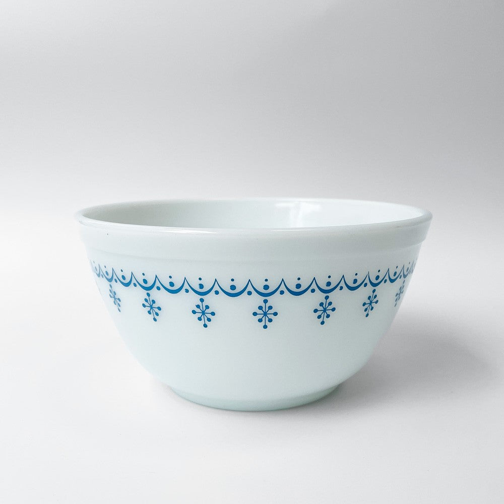 パイレックス Pyrex スノーフレーク ガーランド Snowflake ミキシングボウル 3点セット ブルー ミルクガラス ガラス オールドパイレックス USビンテージ ■