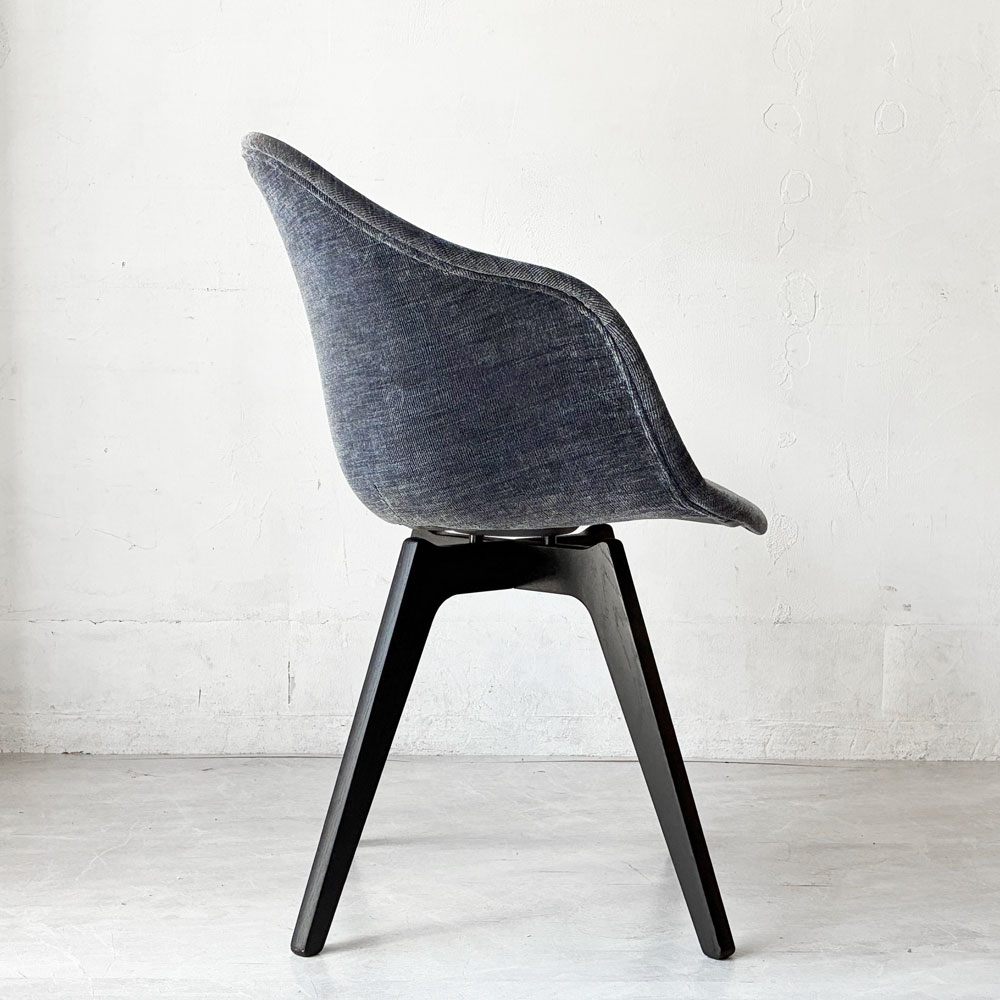 ボーコンセプト BoConcept アデレード ADELAIDE アームチェア ダイニングチェア オーク材 ネイビー コーデュロイ デンマーク 北欧家具 ★