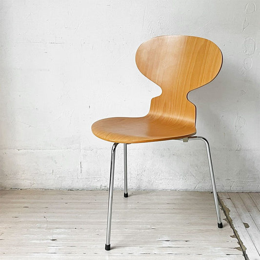 フリッツハンセン Fritz Hansen アントチェア 4本脚 ビーチ材 ラッカー仕上げ アルネ・ヤコブセン 北欧家具 2004年製 ★