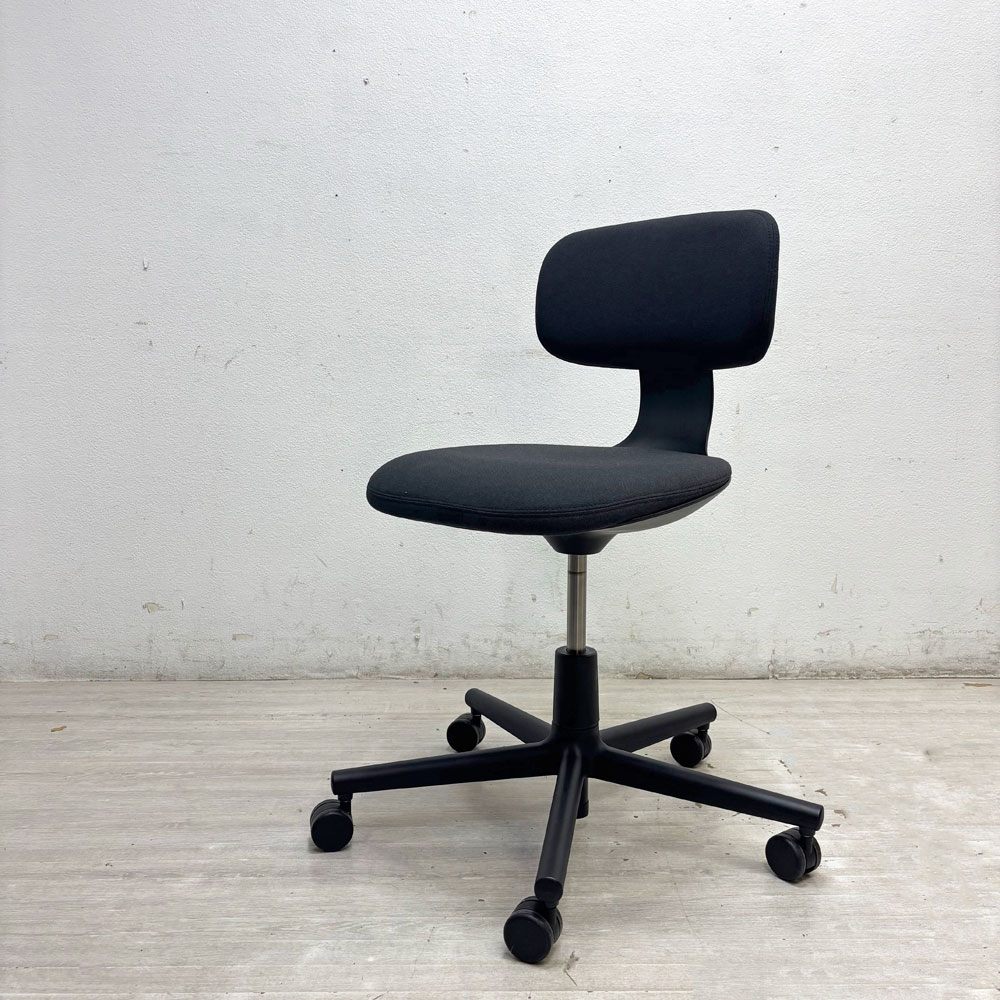 ヴィトラ vitra ルーキー Rookie デスクチェア キャスターチェア コンスタンチン・グルチッチ ブラック系 ファブリック 定価￥78,100- A ●