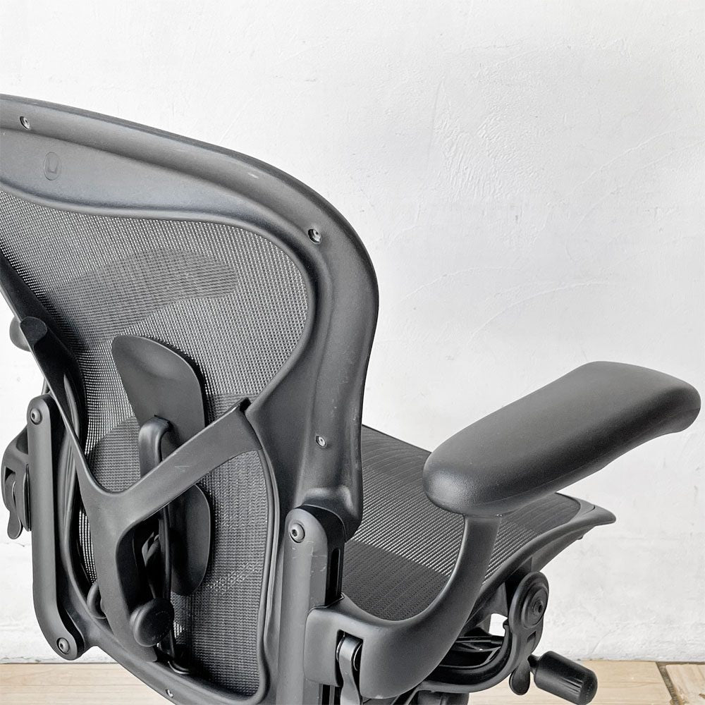 ハーマンミラー Herman Miller アーロンチェア リマスタード フル装備 Aサイズ デスクチェア オフィスチェア オニキスウルトラマット アルミダイキャスタベース ポスチャーフィット 2022年製 ★