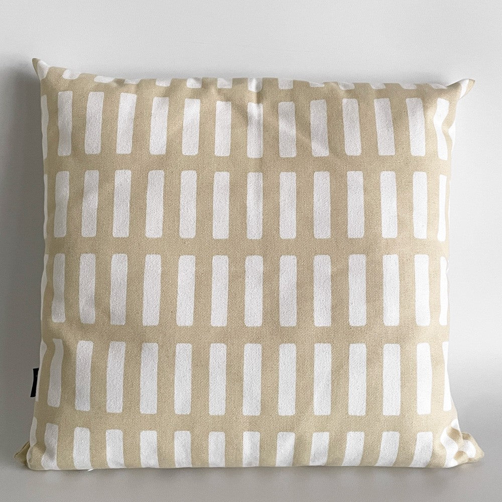 アルテック artek シエナ クッションカバー Siena Cushion Cover サンド × ホワイト インナークッション付 W40×D40 北欧雑貨 デンマーク ■