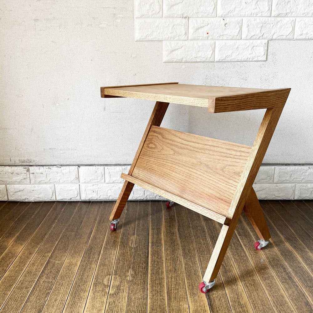 ライフファニチャー LIFE FURNITURE オークサイドテーブル BI OAK SIDE TABLE ブックラック＆キャスター付 W45.5cm 定価￥22,000- ◎