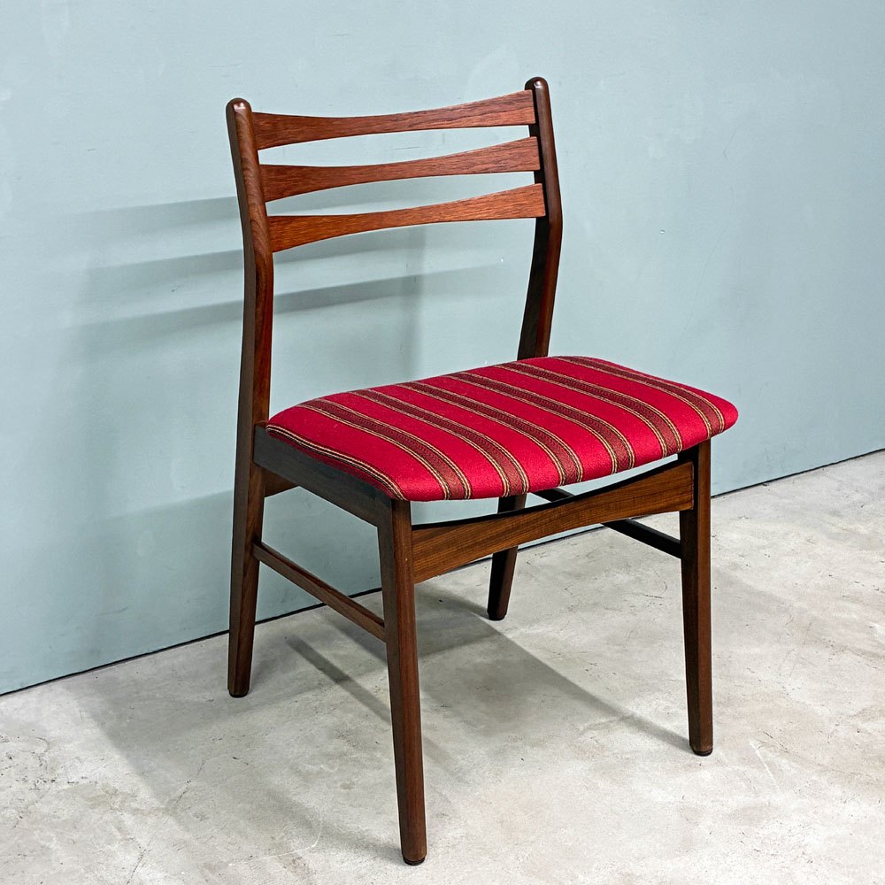 北欧ビンテージ Scandinabian Vintage チーク材 ダイニングチェア ラダーバック レッド系 ストライプ柄 北欧家具 ◎