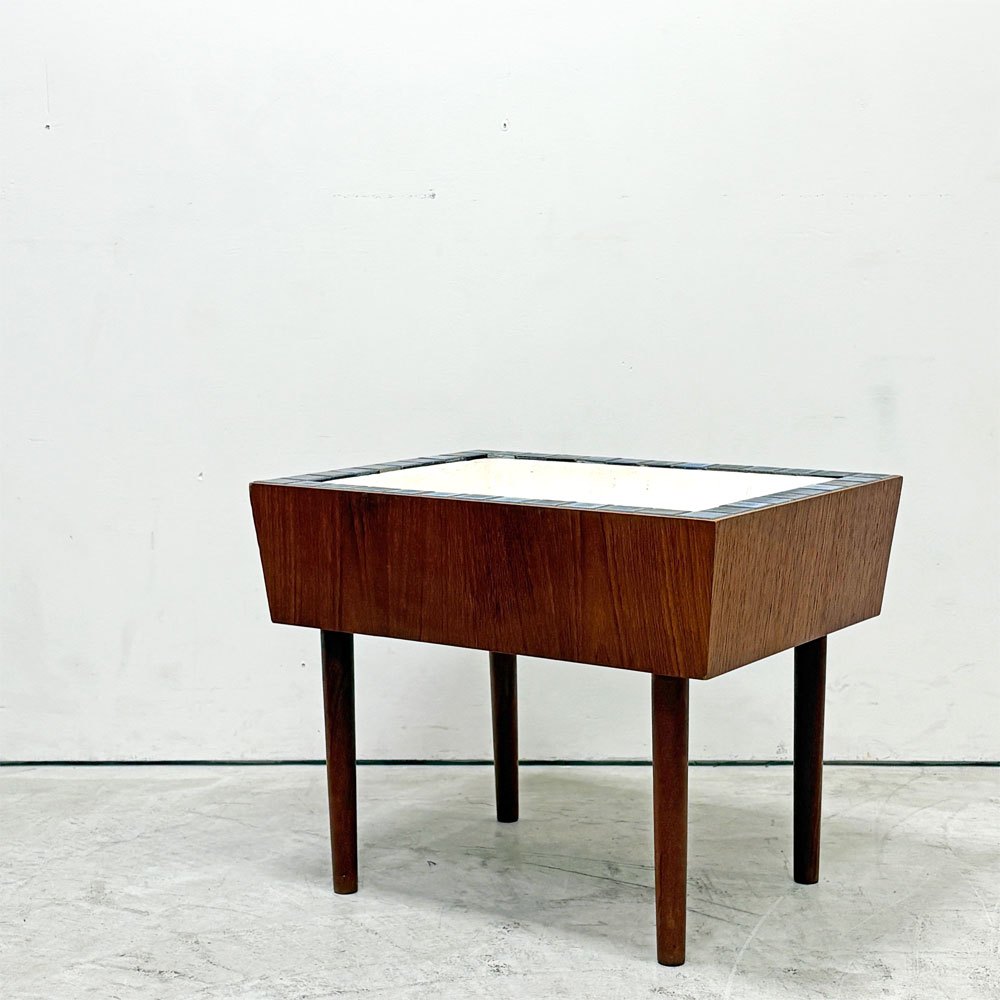 デンマーク ビンテージ Danish Vintage チーク材 プランタースタンド フラワースタンド タイルトップ ポリスチレンボックス 北欧家具 ●