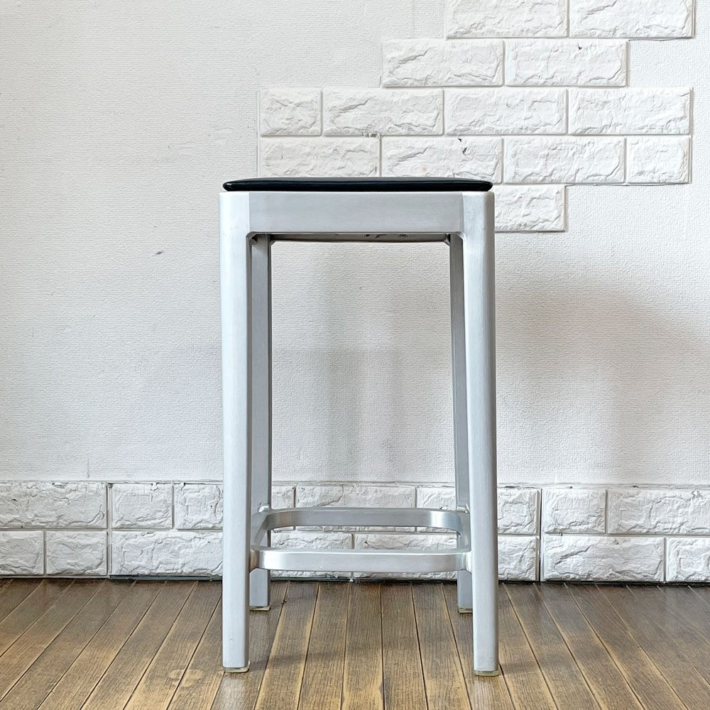 エメコ EMECO カウンタースツール COUNTER STOOL H63cm シートクッション付き フィリップ・スタルク Philippe Starck  ブラッシュドアルミ インダストリアルデザイン ◎