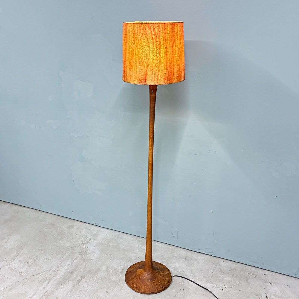 トラックファニチャー TRUCK FURNITURE フロアランプ FLOOR LAMP F-WN1 ウォールナット材ベース × チーク材シェード 定価￥123,200- ◎