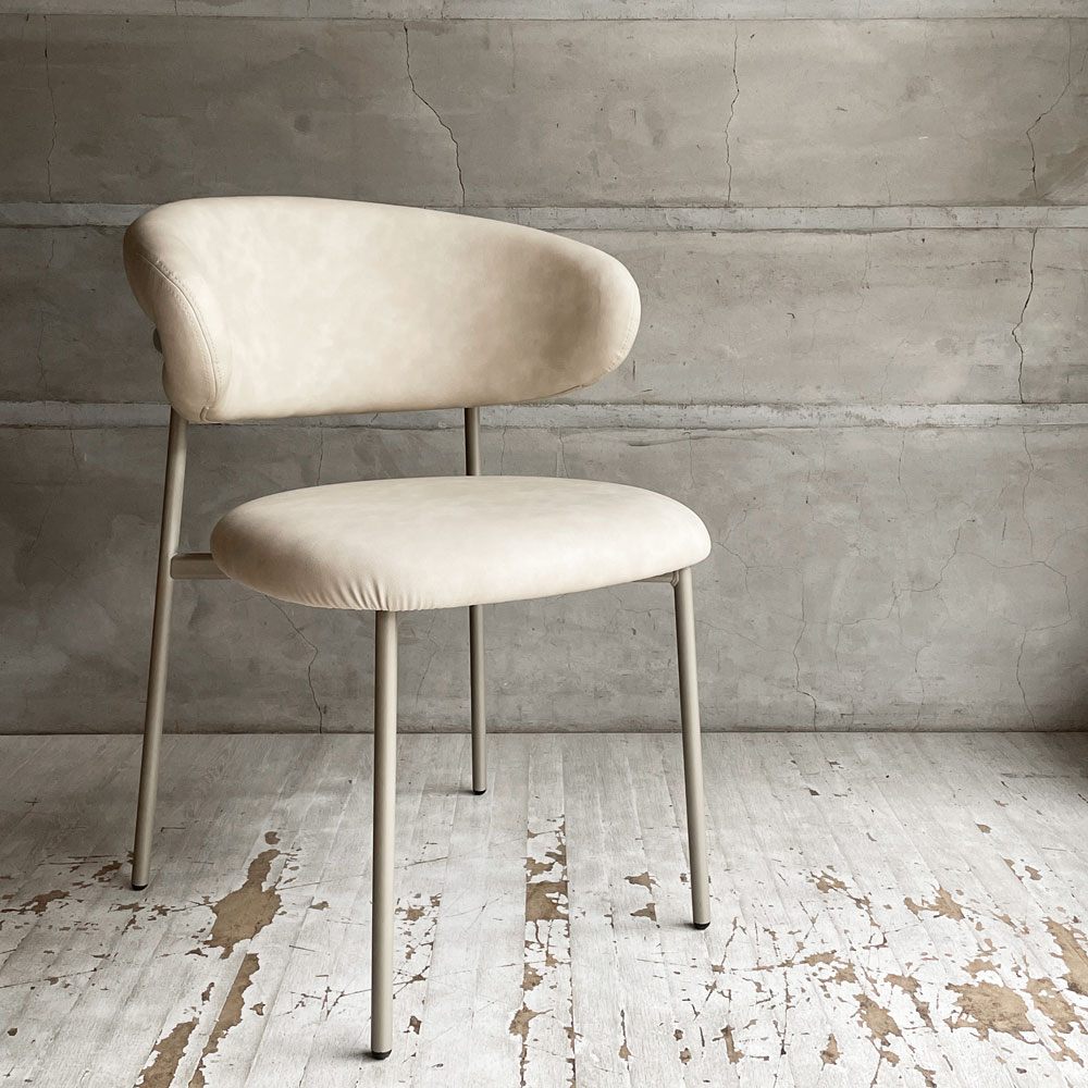 カリガリス Calligaris オレアンドロ OLEANDRO ダイニングチェア 合皮レザー イタリア製 2025年製 美品 ♪