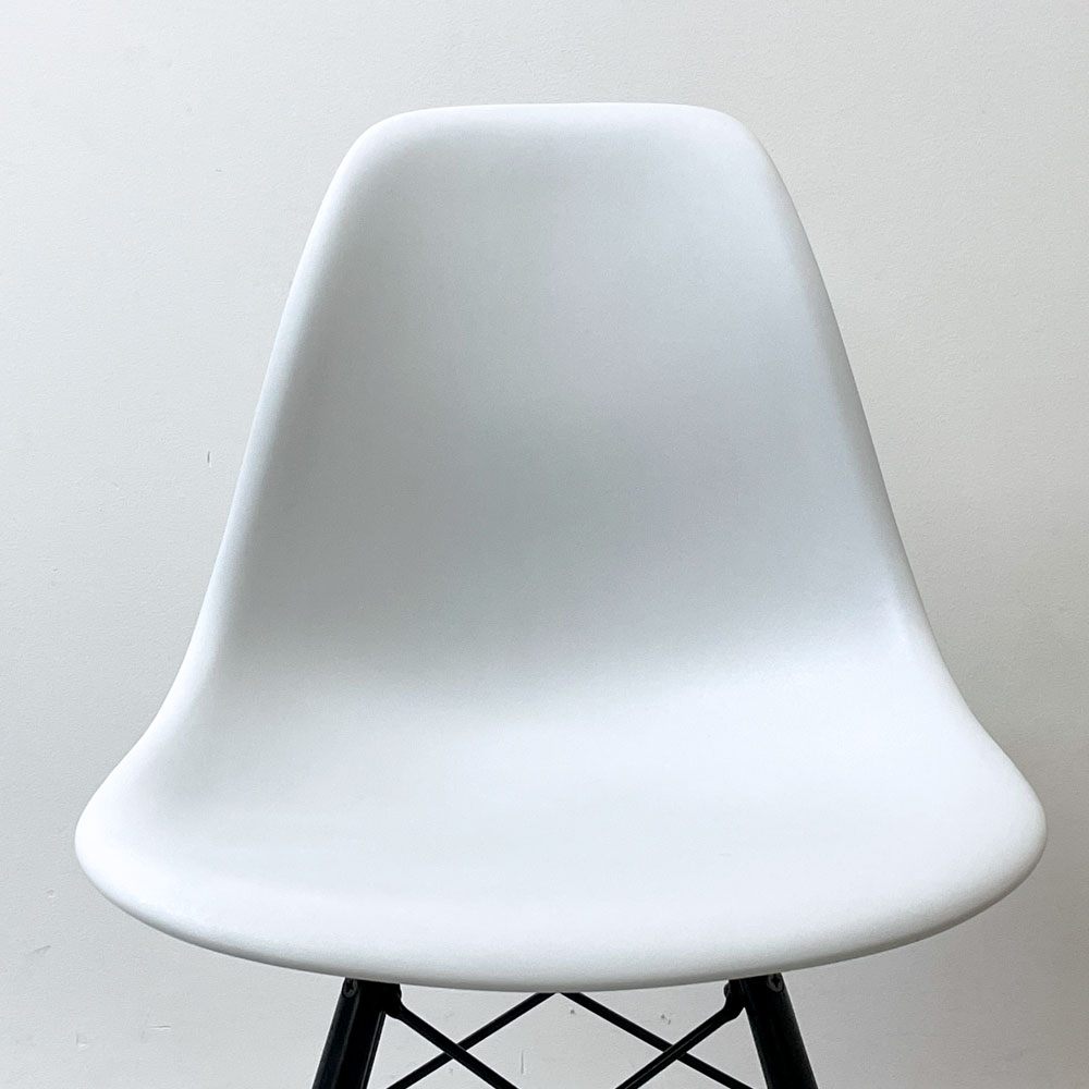 ハーマンミラー HermanMiller サイドシェルチェア ドゥエルレッグ DSW アルパイン × エボニー ポリプロピレン製 イームズ ミッドセンチュリー A ●